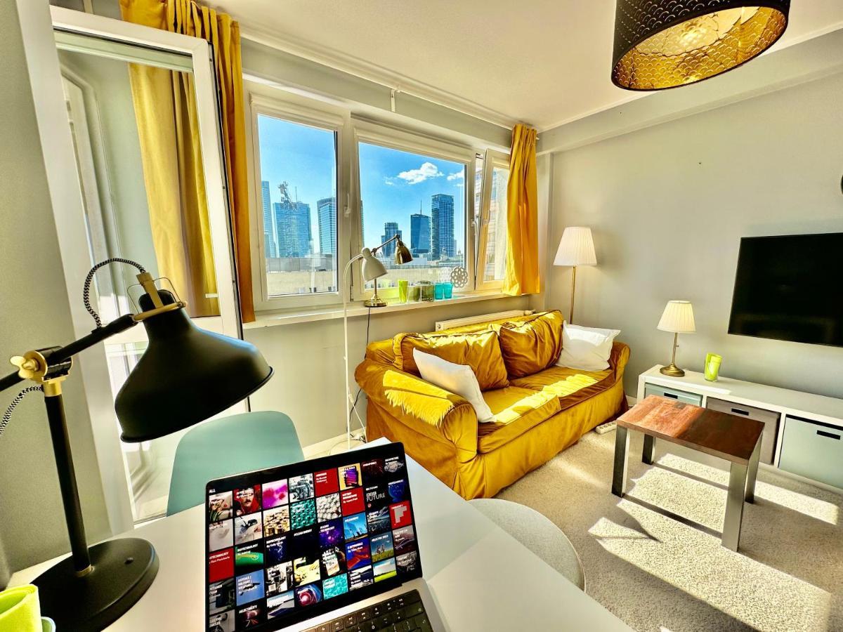 Ferienwohnung Gold 2 King Size Bed, Metro X2 Free Wifi, 50'Tv Netflix, Hbo, Appletv+ Warschau Exterior foto
